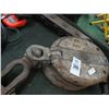 Image 1 : Large Wooden Pulley