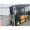 Image 2 : Yale # GLP050 5K Lb. Cap LP Forklift w/Triple Mast, Sideshift, Cushion