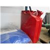 Image 2 : 20 L Steel Gas Can Polyethelene Tarp