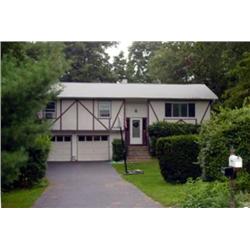 38 Woodland Circle, Hyde Park, Dutchess
