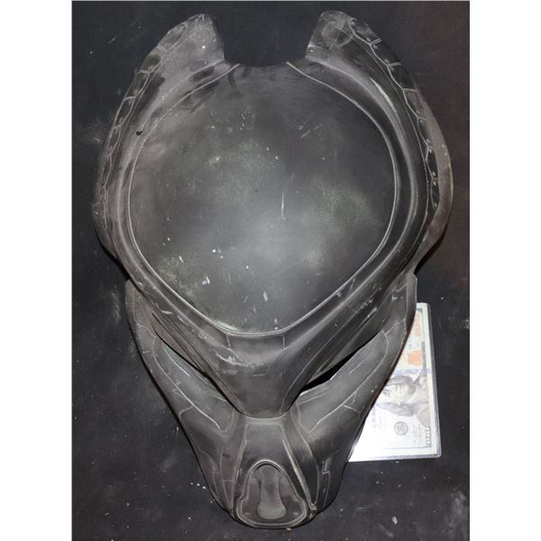 PREDATOR THE HELMET PRODUCTION MASTER CASTING MASK 1