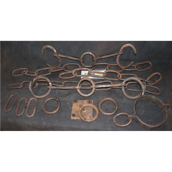 PASSION OF THE CHRIST SCREEN USED LOT OF HERO METAL CHAINS AND SHACKLES