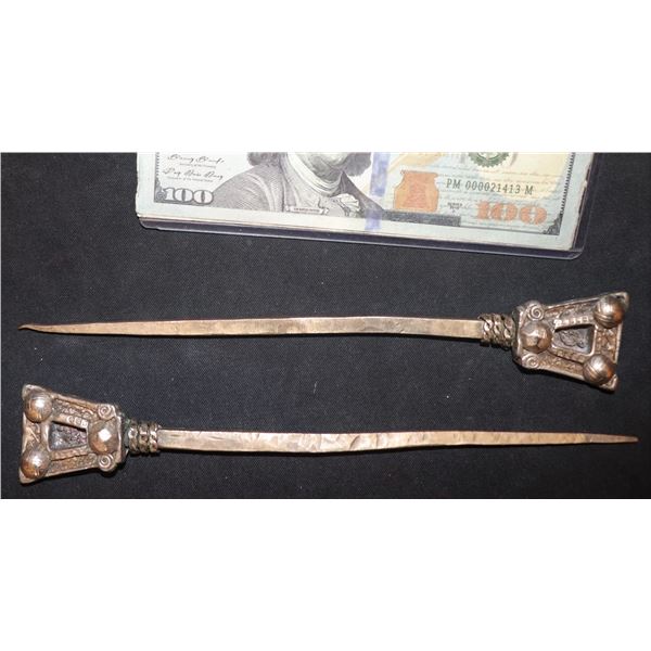 HAMLET 1990 RENAISSANCE MATCHED PAIR OF METAL FIBULA PINS 6