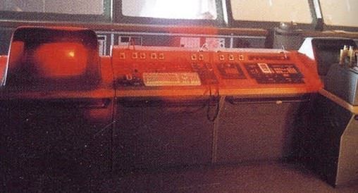 ZZ GODZILLA CONTROL ROOM COMPUTER MINIATURE SCREEN USED 1