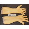 Image 2 : THE ORVILLE ALIEN SILICONE HANDS ARMS GLOVES MATCHED PAIR