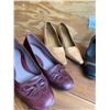 Image 2 : Women's leather shoes size 7 - 7 1/2 4 pairs