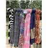 Image 1 : 6 women's fashion scarves