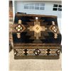 Image 1 : Brown & Black "Arrow" Design area rug 6'2"x7'