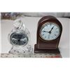 Image 1 : 2 Desk clocks - working