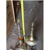 Image 2 : 2 Antique Electric lamp stands (Without shades)