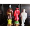 Image 2 : 3 Decorative figurines (2 Ceramic-set) (1 plastic coin bank)