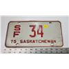Image 1 : 1975 Saskatchewan license plate - S/F 34