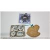 Image 1 : Assorted items - 8pc snowflake cookie cutters, Ceramic horse cookie mold & 24pcs tartlet tins