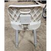 Image 3 : Bathtub/shower assisted seat
