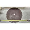 Image 3 : Large saw blade, 72 teeth - Diameter 23" - crack in one side