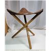 Image 1 : Beautiful Tooled Western Themed Tripod Seat - Vintage