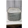 Image 5 : Large square galvanized steel wash tub - 20"x20.5"