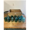 Image 1 : 12 - Blue insulators, in box