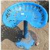 Image 1 : Metal tractor seat
