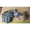 Image 1 : gas mask, filter and gas mask bag