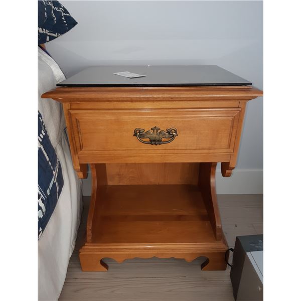 Roxton Maple Night Stand Cat C