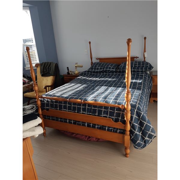 Roxton Maple Bed Cat C