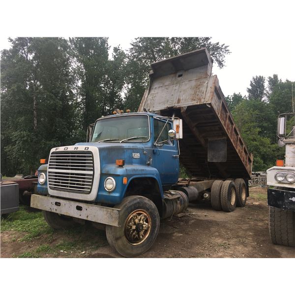 1980 FORD 9000 DUMP TRUCK, 2DR, BLUE, VIN W912VFC6150