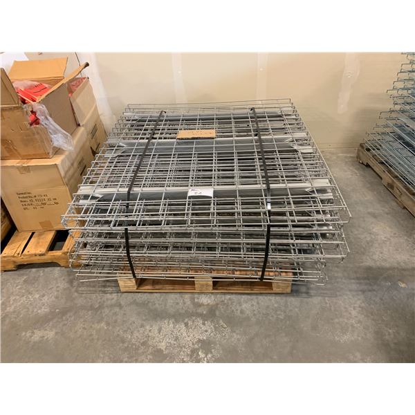 PALLET OF APPROXIMATELY 16 PCS OF 42" X 46" MESH DECKING