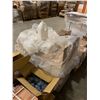 Image 2 : PALLET OF WHITE PLASTIC EMPTY 4L JUGS