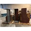 Image 1 : 3 ASSORTED OFFICE DESKS