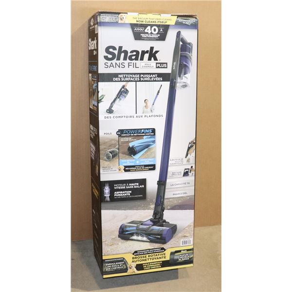 STORE RETURN SHARK CORDLESS VACUUM WORKING