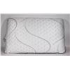 Image 1 : STORE RETURN MEMORY FOAM PILLOW 26"X16"