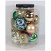 BUNDLE OF SEVERAL CHRISTMAS ORNAMENTS