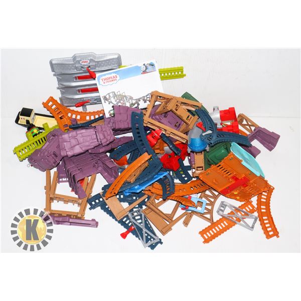 LARGE BAG OF ASSORTED CHILDREN'S TRAIN TRACK TOYS