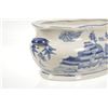 Image 15 : Blue & White Chinoiserie Porcelain Foot Bath Basin