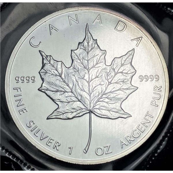 1989 Canada $5 Maple Leaf 1 ozt .9999 Silver