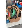 Image 2 : 2 BOXES OF GROUND WIRE CABLE , ACETYLENE HOSES AND HARDWARE