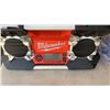 Image 2 : MILWAUKEE 2790 JOBSITE RADIO GOOD CONDITION TESTED AND WORKING