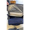 Image 2 : COMPLETE PICNIC SET WITH ROLLING BAG