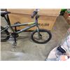 Image 2 : GREEN SIMS BMX BIKE