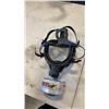 Image 5 : FULL FACE RESPIRATOR AND HONEYWELL EAR PROTECTION