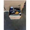Image 1 : BOX OF NEW DUFFLE BAG, PRINTS AND  VARIOUS LOST PROPERTY ITEMS
