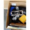 Image 2 : BOX OF NEW DUFFLE BAG, PRINTS AND  VARIOUS LOST PROPERTY ITEMS