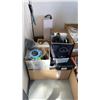Image 2 : 4 BOXES OF AMAZON OVERSTOCK ITEMS