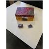 Image 1 : LOST PROPERTY JEWELRY BOX AMETHYST FIGURE AND SMALL CHEST