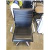 Image 3 : GAS LIFT OFFICE ARMCHAIR