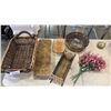 Image 2 : LOT OF WICKER BASKETS, WICKER SHELF AND ARTIFICIAL FLOWERS