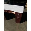 Image 3 : BEAUTICIANS DESK