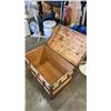 Image 2 : ANTIQUE STEAMER TRUNK