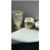 Image 2 : DECORATIVE FRUIT BOWL CENTERPIECE WITH SWAN BOWL AND VASE